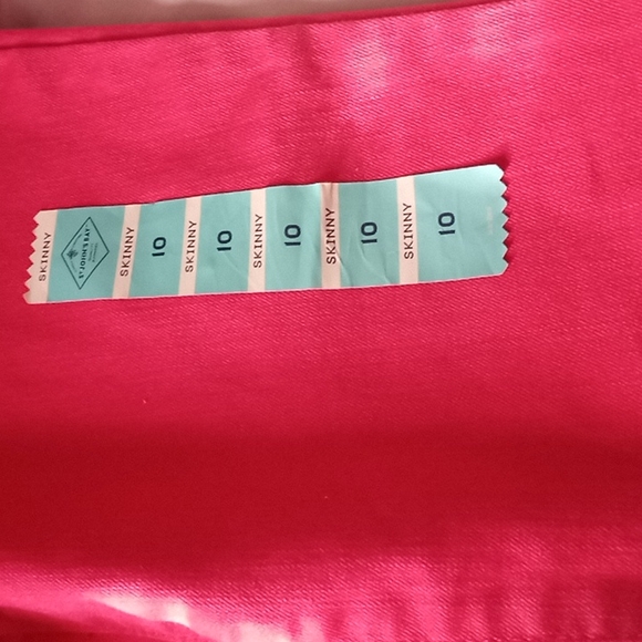 St John's Bay skinny Jean fitted through hip & thigh fabric that won't bag out s - Picture 4 of 5